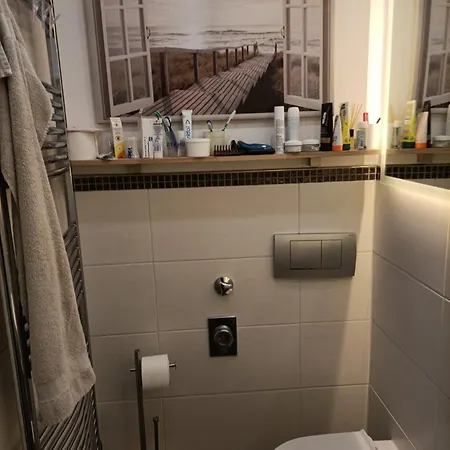 006 In Apartment Tossens